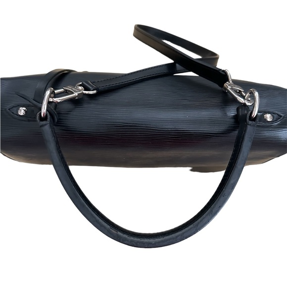 Louis Vuitton Cluny Top Handle purse - Picture 4 of 15